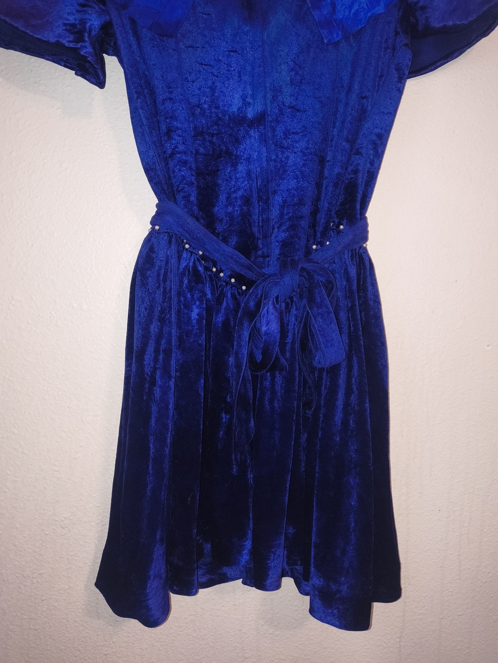 Vintage 80s Royal Blue Velvet Off Shoulder Party Dress Pearl Fit & Flare Size M - Picture 6 of 8